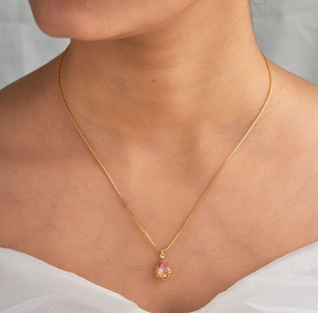 Coloured stone pendant