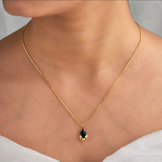 Coloured stone pendant